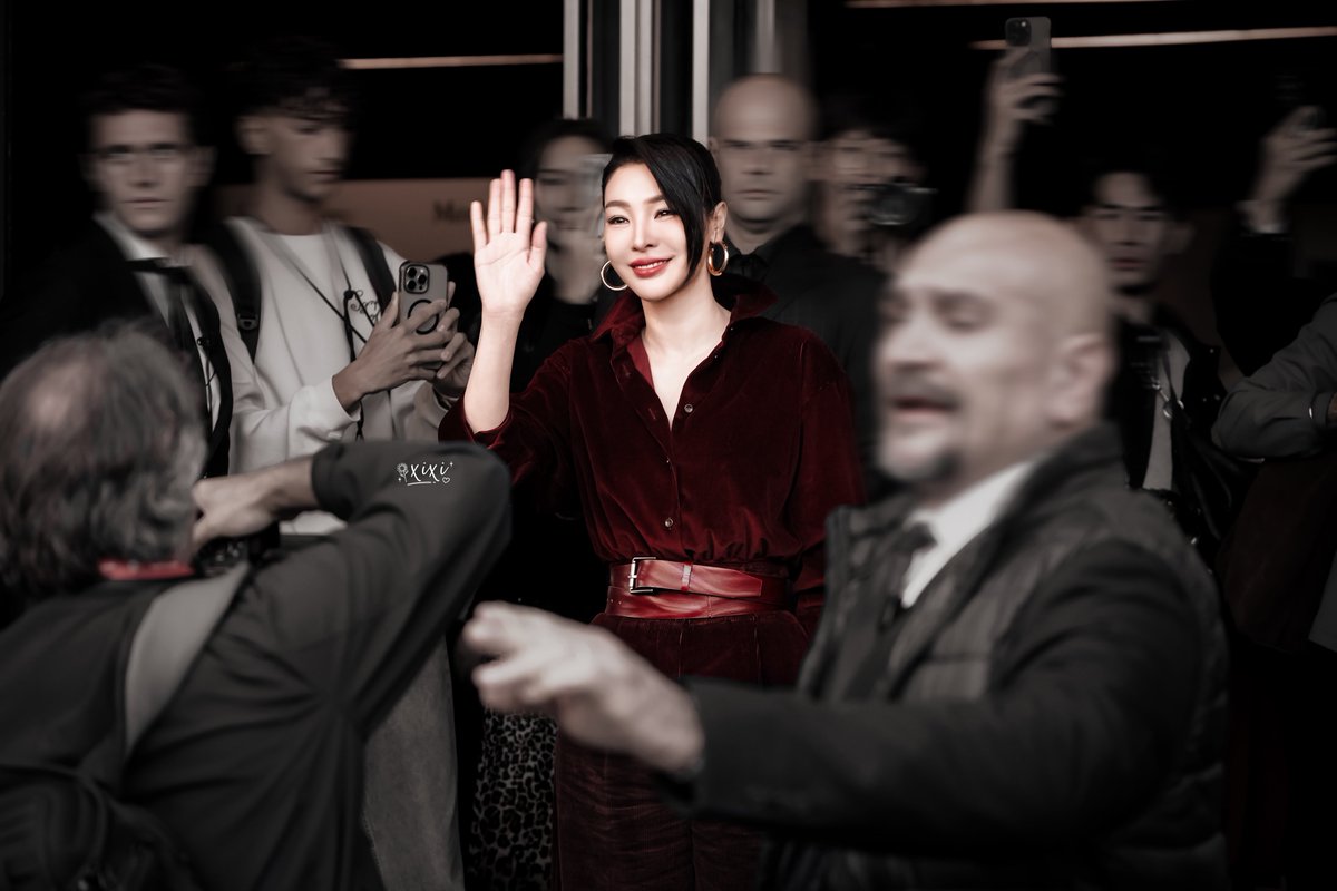 xusobeautiful's tweet image. 【𝟐𝟓𝟎𝟗𝟐𝟓】𝐌𝐚𝐱 𝐌𝐚𝐫𝐚

@malisorn00 @maxmara 

PERAYA X MAXMARA MFW
#MaxMaraxFaye