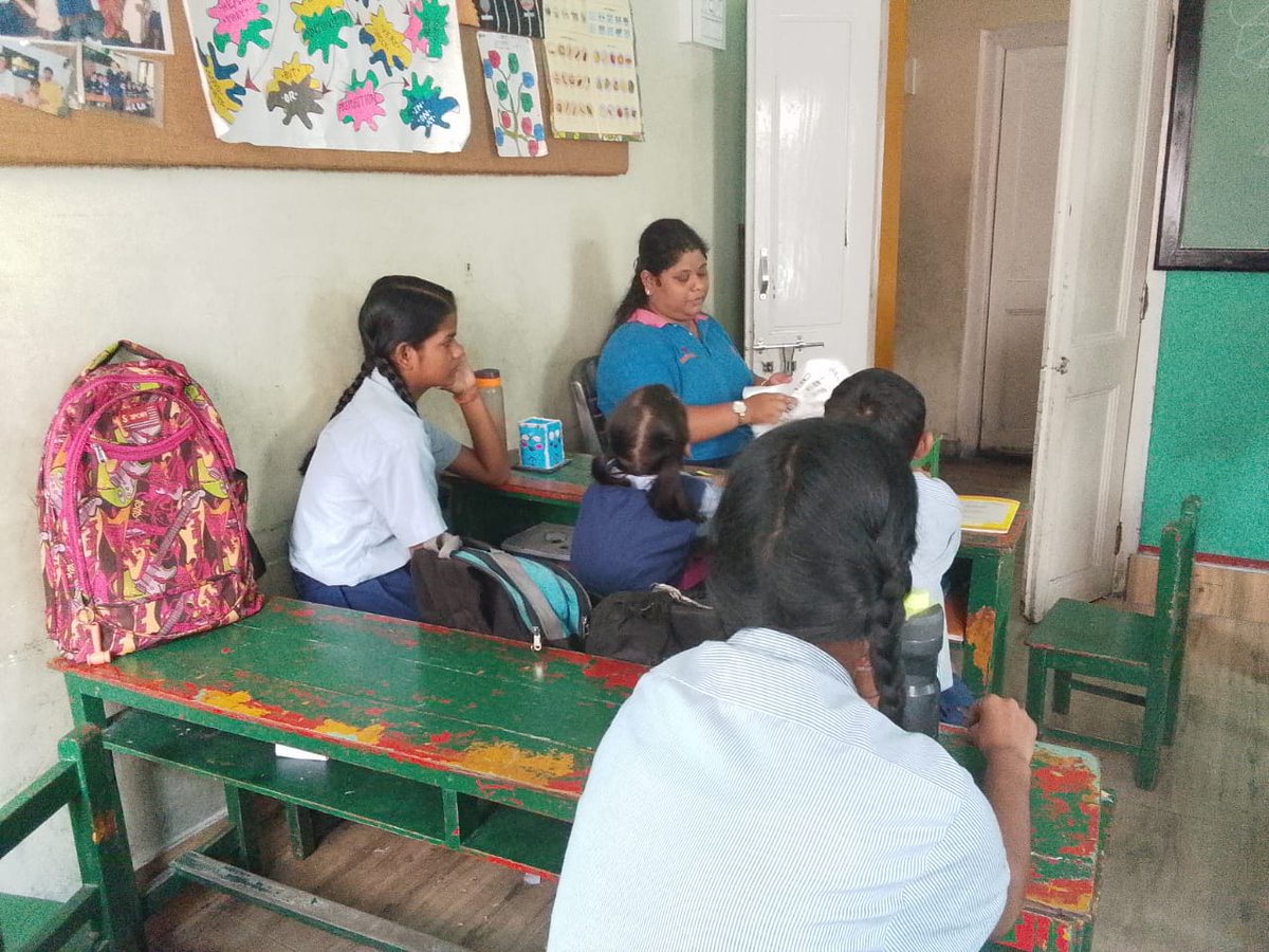 English class at Basha, as part of the Educating Children for Life project 
.
.
#educatingchildrenforlife #ECFL #education #CSR #csrproject #PETRONET #children #support #specialoccasion #distribution