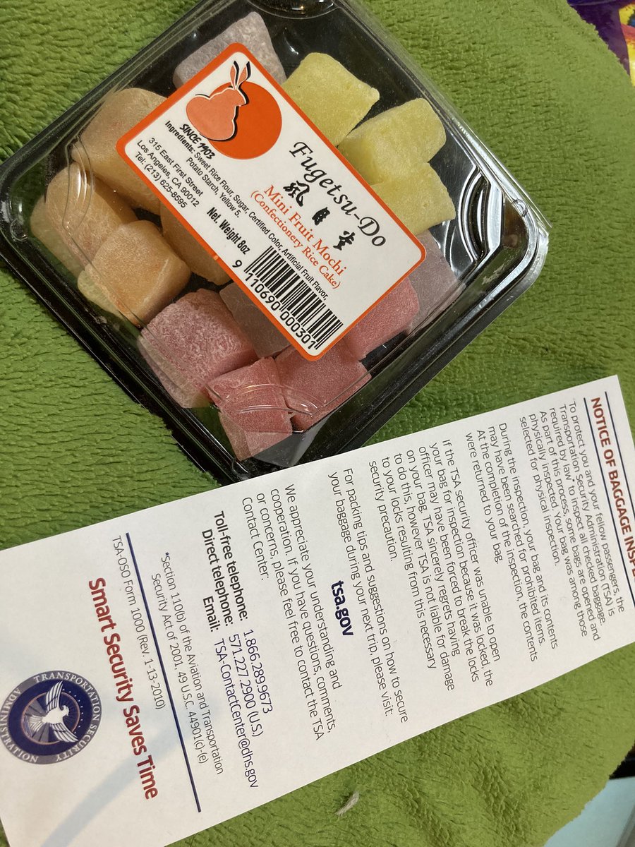 時差ボケなのか疲れなのか寝続け
アランから貰ったリトルトーキョーの風月堂のお餅食べながら出てきた荷物検査しましたよの紙見てる。
開けられたの気が付かなかった🧳
アメリカ開けられるとは聞いてたけど本当に開けるん