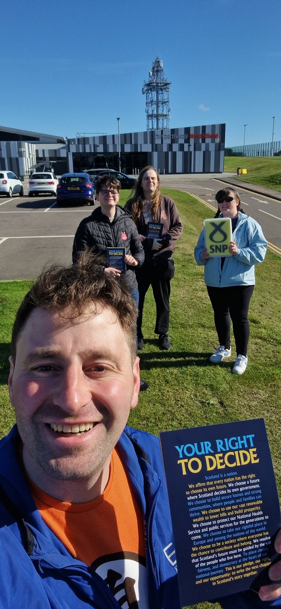 Michael Hutchison tweet media