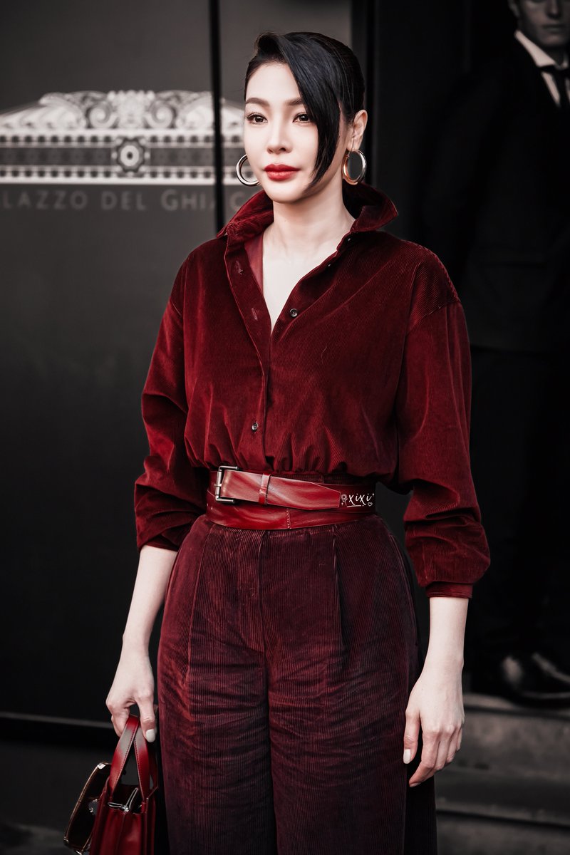 xusobeautiful's tweet image. 【𝟐𝟓𝟎𝟗𝟐𝟓】𝐌𝐚𝐱 𝐌𝐚𝐫𝐚

@malisorn00 @maxmara 

PERAYA X MAXMARA MFW
#MaxMaraxFaye