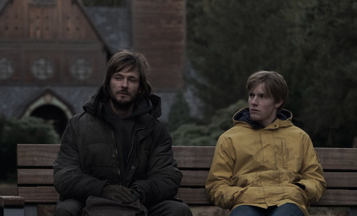 UNPOPULAR OPINION:
Dark isn’t that hard to understand. It’s narrated brilliantly. You don’t lack clarity, you lack attention span.