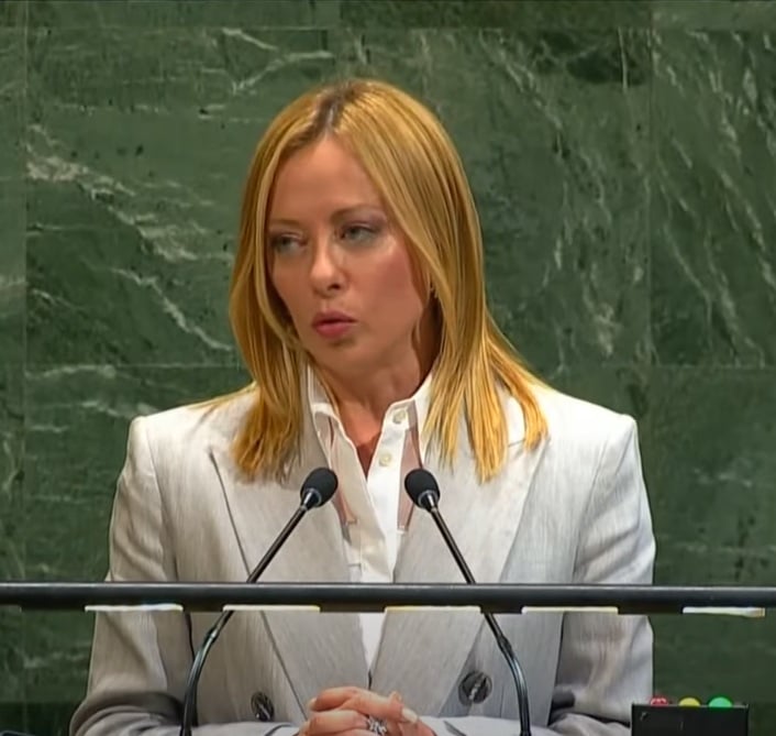 petrfischer3's tweet image. Už i Meloni.. „A Izrael tuto hranici překročil rozsáhlou válkou, kt. neúměrně zasáhla palestinské civilní obyvatelstvo. A překročením této hranice Izrael porušil humanitární normy a způsobil masakr civilistů. Tato volba, kt. Itálie opakovaně považuje za nepřijatelnou, nás vede k…