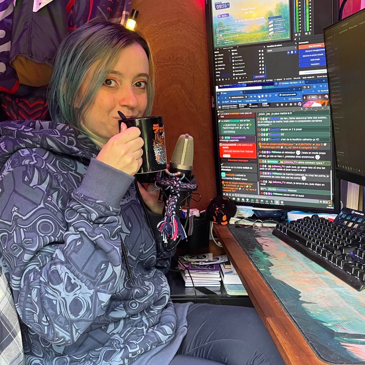 🚨 Jour 3 du Subathon en cours !
Oui oui… déjà 51h10 de live 😱
Et c’est pas fini : le timer continue de s’allonger avec vos subs/dons ⏱️
💜 On est toujours en direct → twitch . tv/kaasiope