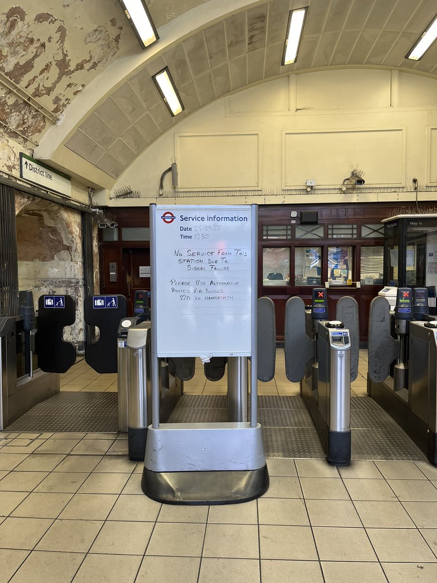 AGAIN AGAIN AGAIN <a href="/TfL/">TfL</a> <a href="/MayorofLondon/">Mayor of London, Sadiq Khan</a> <a href="/nationalrailenq/">National Rail</a>