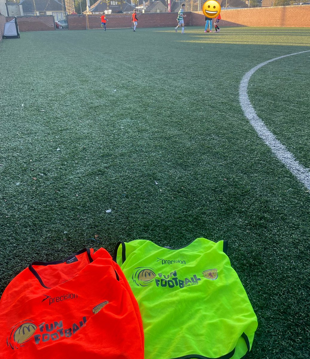 waspcfc's tweet image. Free sessions with  @FunFootballUK 

@ScotFACentral 

⚽️ 🥅 😀 

Come and join us next Tuesday 

5.30-6:30 

In the pods