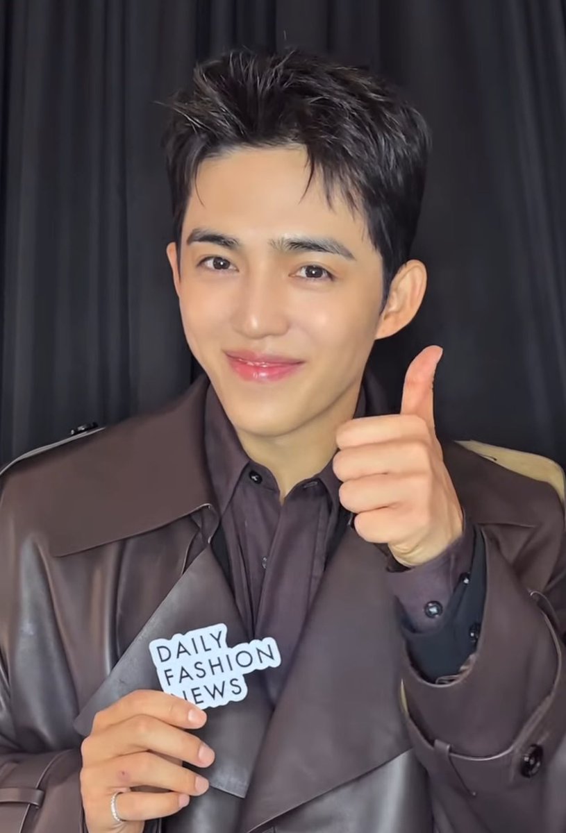 seungcheeoll's tweet photo. cute as fck                               what the fck https://t.co/ZbAHWylToi