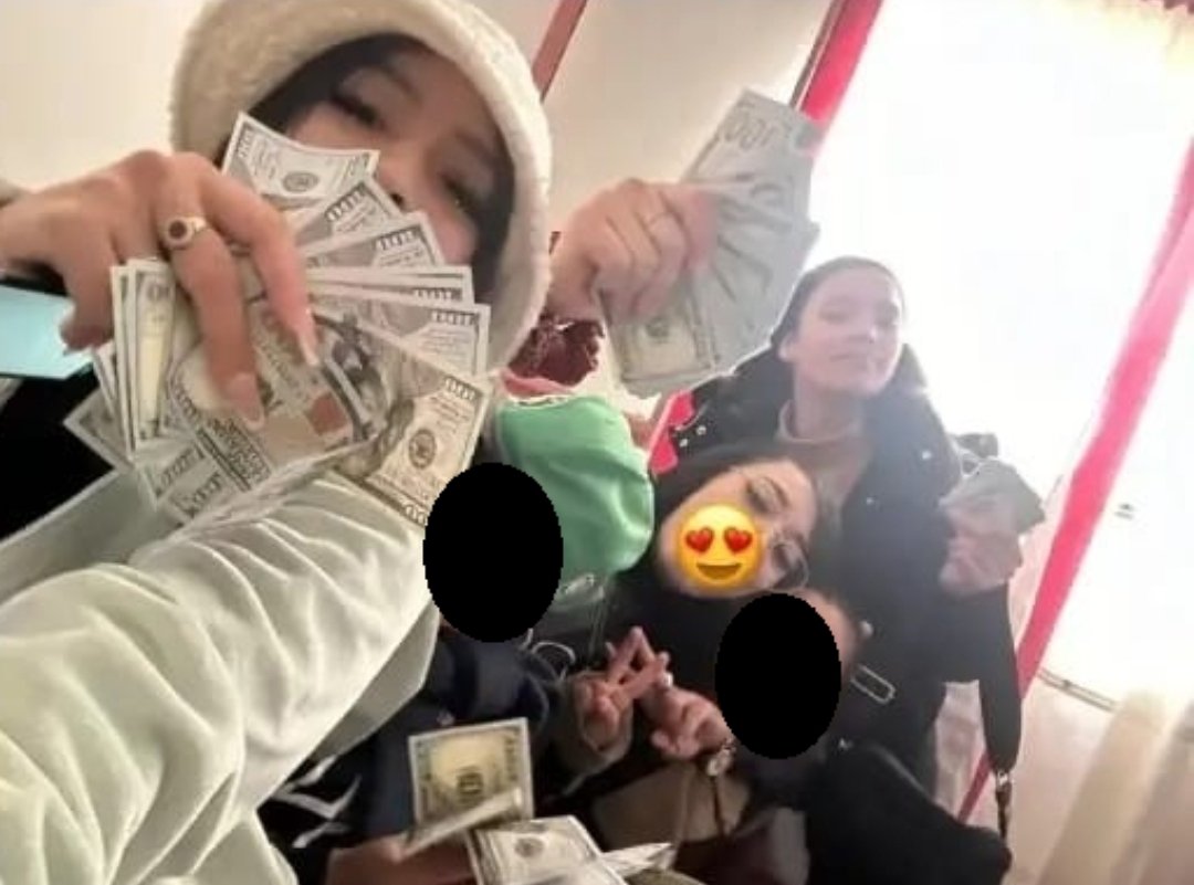 Quién mal anda, mal acaba:
Muchos salen a martirizar lo sucedido con Brenda, Lara y Morena en la provincia gobernada por el inútil soviético de Kicillof, dónde la seguridad no existe.
Lo que no se habla de la crianza y valores que tuvieron estas pibas.