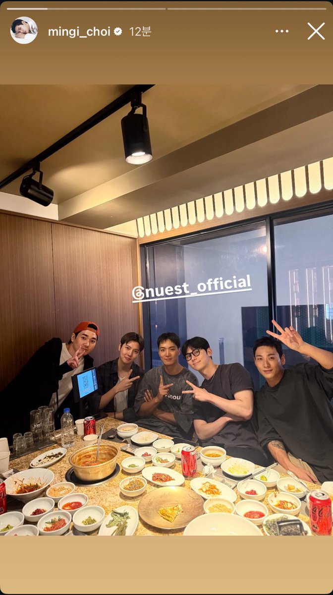 comeonboogie's tweet photo. 250925 늉모임 기념일
🐢🐶🐯🦊🐰🐷💖
평일이라 콜라만 먹은거 해명 좀(?)ㅋㅋㅋ
얘들아 집에 갔니 보이스 라이브 안되겠니
어떤 메뉴 맛있게 먹었니 계산 누가했니
조잘조잘 얘기해줄 뉴이스트 구함 ㅠㅠㅠㅠㅠ
암튼 나 또 생명 연장했어 사랑해 뉴이스트💖 https://t.co/fEowRONqEg