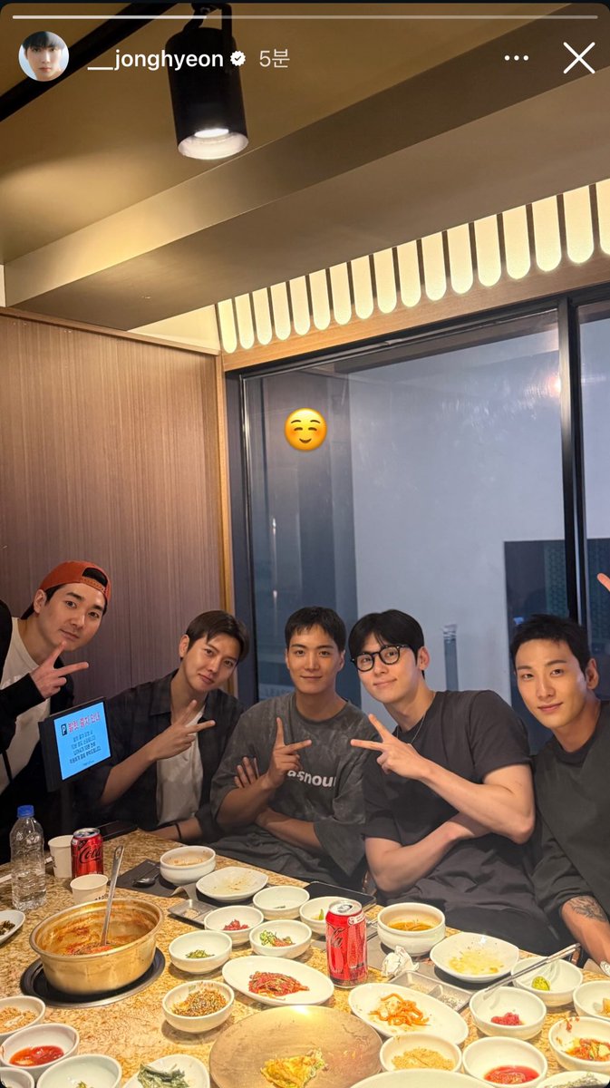 comeonboogie's tweet photo. 250925 늉모임 기념일
🐢🐶🐯🦊🐰🐷💖
평일이라 콜라만 먹은거 해명 좀(?)ㅋㅋㅋ
얘들아 집에 갔니 보이스 라이브 안되겠니
어떤 메뉴 맛있게 먹었니 계산 누가했니
조잘조잘 얘기해줄 뉴이스트 구함 ㅠㅠㅠㅠㅠ
암튼 나 또 생명 연장했어 사랑해 뉴이스트💖 https://t.co/fEowRONqEg