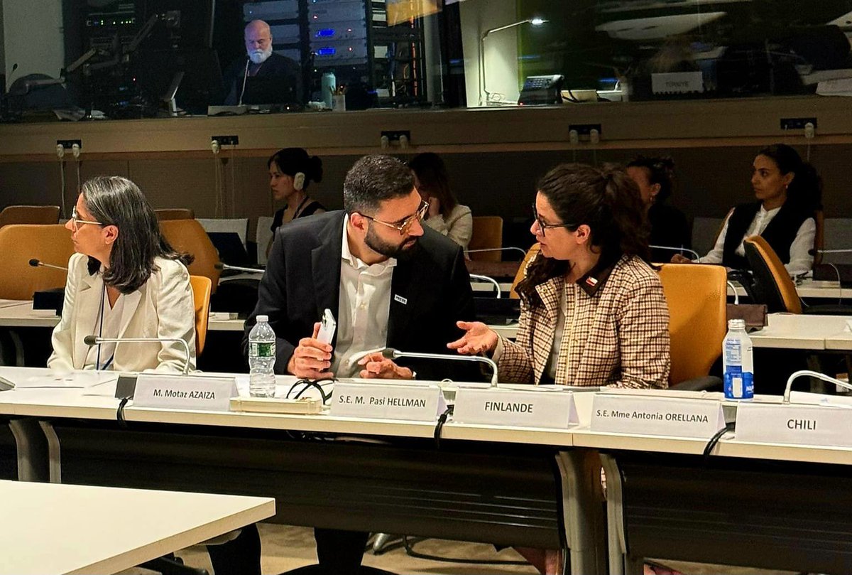 Antonia Orellana (ella/she) (@totiorellanag) on Twitter photo Con fotorreportero Motaz Azaiza, <a href="/RSF_esp/">RSF en español</a> y Francia apoyando a periodistas y su labor ante el genocidio en Palestina. También compartimos sobre #ViolenciaDigital con @onumujeres y sobre acciones de Chile contra el régimen talibán, además de fortalecer lazos sur-sur con Sudáfrica. Con fotorreportero Motaz Azaiza, <a href="/RSF_esp/">RSF en español</a> y Francia apoyando a periodistas y su labor ante el genocidio en Palestina. También compartimos sobre #ViolenciaDigital con @onumujeres y sobre acciones de Chile contra el régimen talibán, además de fortalecer lazos sur-sur con Sudáfrica.
