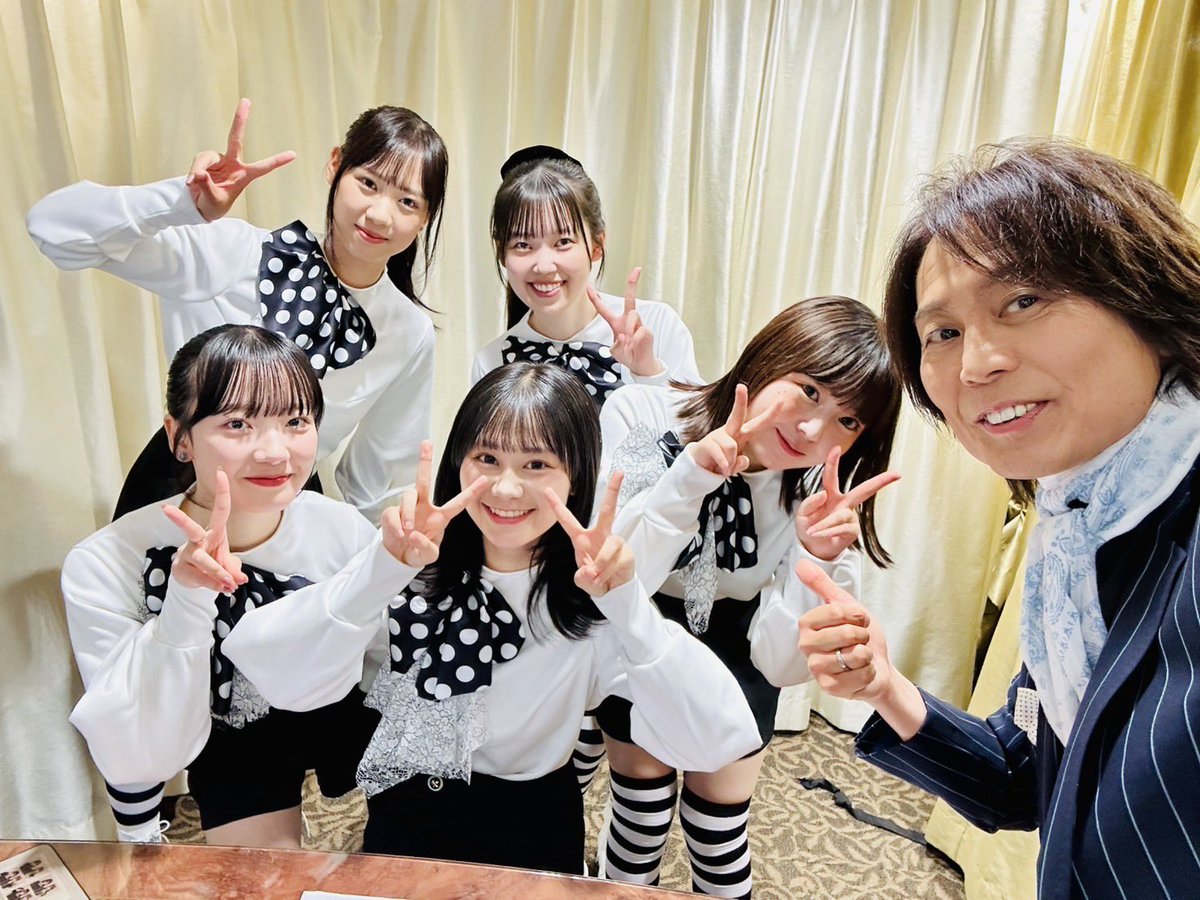 つんく♂さんとお写真撮っていただきました!!ありがとうございます