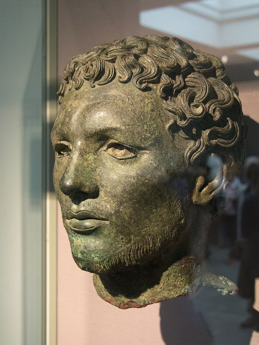 Bilelaraibia24's tweet image. 📚| #Mastanabal (Numidian: MSTNB; Punic: 𐤌𐤎𐤕𐤍𐤏𐤁𐤀, MSTNʿBʾ) was one of three legitimate sons of #Masinissa, the King of #Numidia, a #Berber kingdom in, present day #Algeria, #North_Africa. The three brothers were appointed by Scipio Aemilianus Africanus to rule Numidia