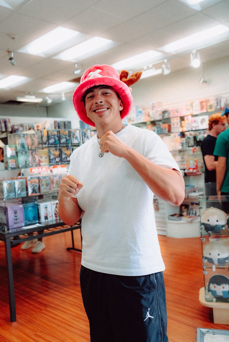 Salut X, je vous souhaite à toutes et à tous une très belle après midi !