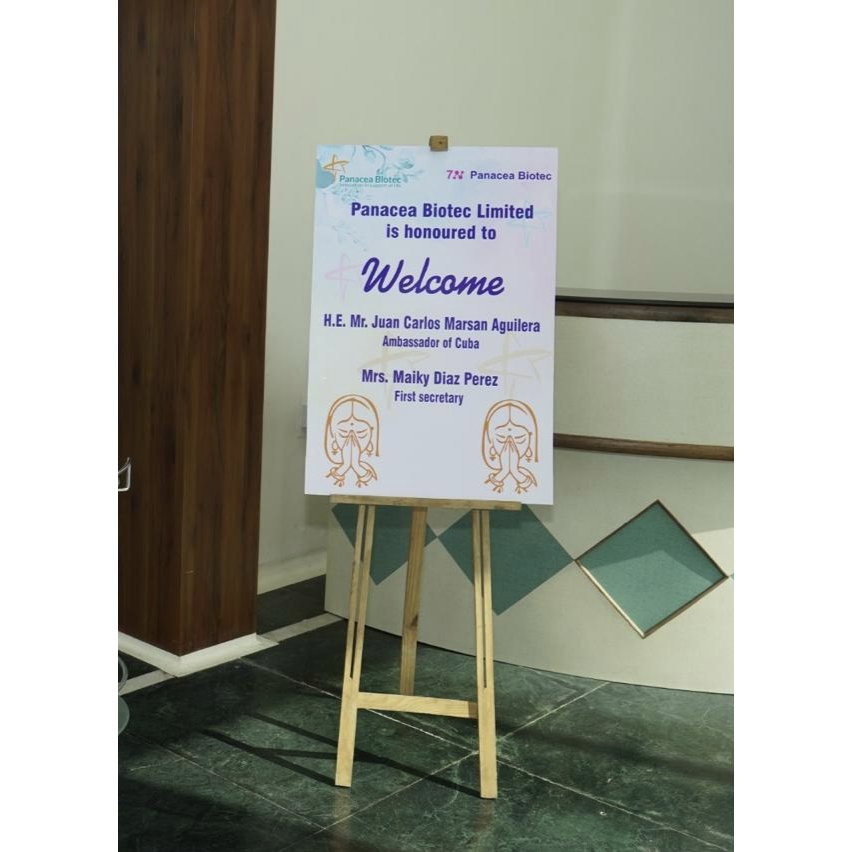 Visita a Panacea Biotec, Chandigarh.
Panacea Biotec tiene relación de trabajo mutuamente beneficiosa  con entidades  biofarmacéuticas de #Cuba.Agradecimos su voluntad de  cooperación con la salud pública, su solidaridad internacional, y el reconocimiento a la biotecnologia cubana