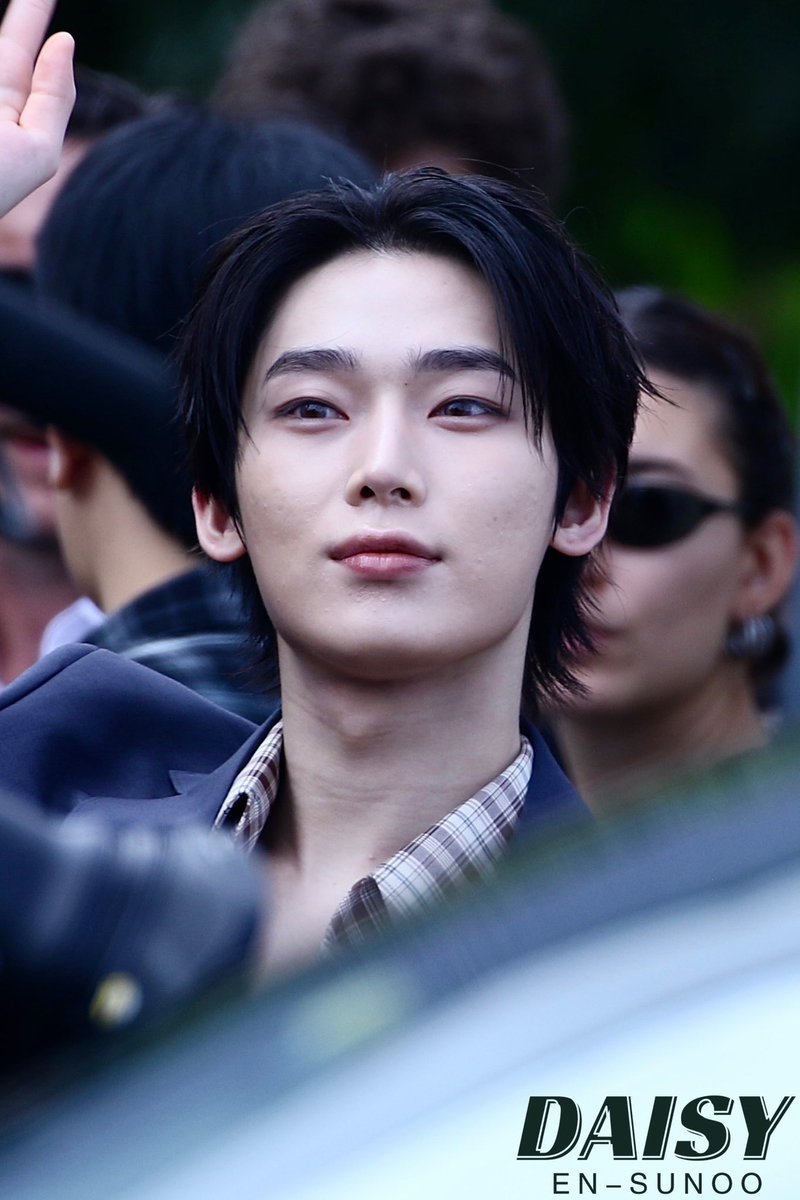 RAW UNFILTERED UNEDITED UP CLOSE PHOTOS OF SUNOO OH THIS FEELS LIKE CHRISTMAS MORNING