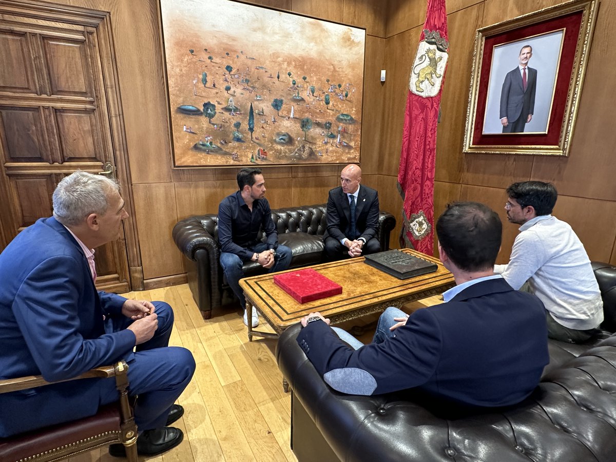 Ayuntamiento de León tweet media