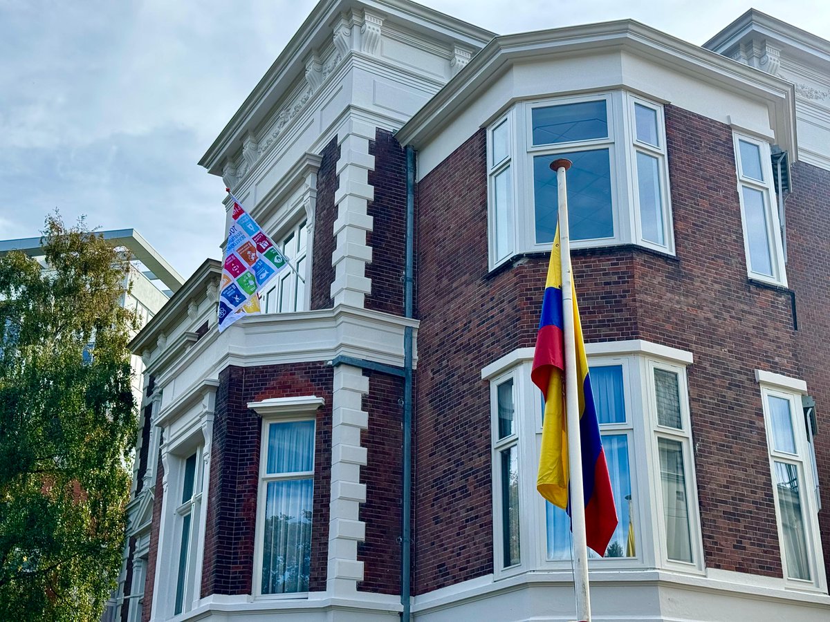 EmbcolPBajos's tweet image. 🇨🇴 We join the @SDGaction campaign, reaffirming Colombia’s commitment to the 2030 Agenda and to multilateral cooperation for a more just, peaceful &amp;amp; sustainable world. #ActNow #SDGAction