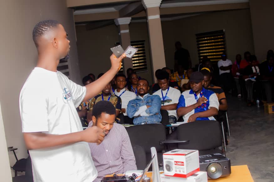 megsystemtech's tweet image. A two weeks vocational skill training and empowerment program focusing on CCTV Installation and wireless intrusion security alarm systems held at Jubilee Retreat Conference Centre in Warri, Delta State, by @OfficialNCDMB in collaboration with @BovariusC