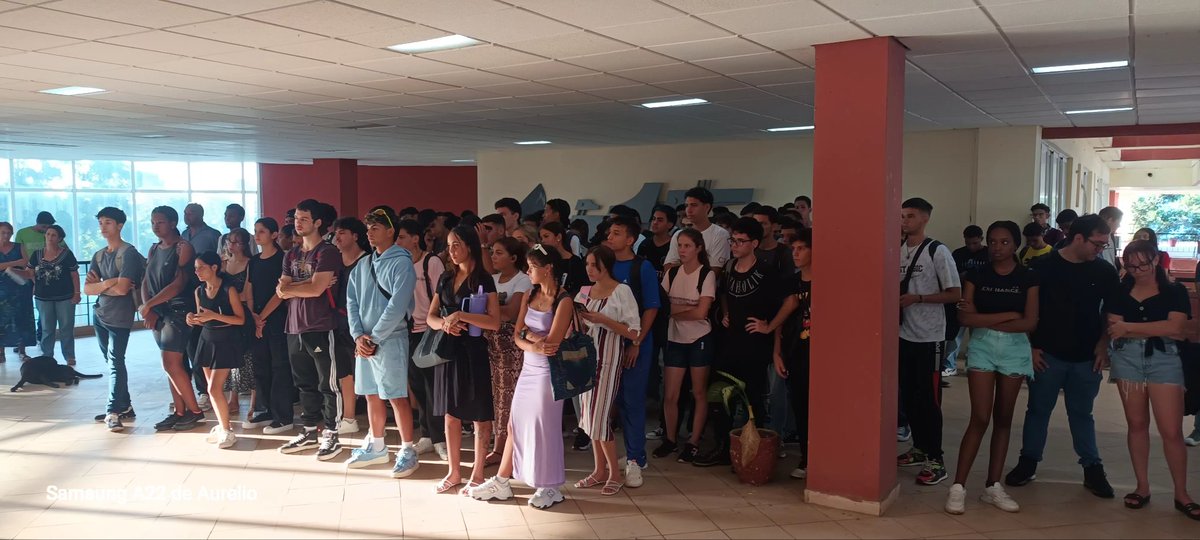 aantelo2019's tweet photo. #Hoy la facultad #CiTEC de la @universidad_uci dio inicio a la firma del libro de solidaridad con Venezuela, en un emotivo acto central que reafirma nuestro compromiso con la hermandad latinoamericana. https://t.co/Ur2AQavx6l