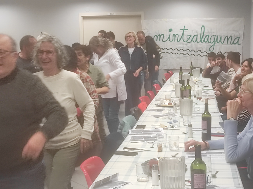 🗣️🤝Mintzalaguna Lazkaora itzuliko da, beste urte batez, eguneroko bizitzan euskararen erabilera sustatzeko.

🔗 EU: labur.eus/tpt6gaio 

#Lazkao ✅