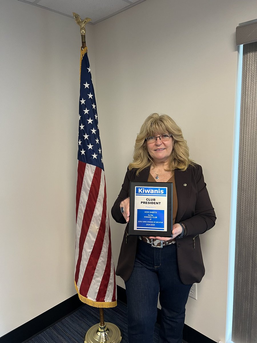 AMBirds_Decatur's tweet image. Thanks again to our outgoing President Vicki Sheets.  You did a great job!!