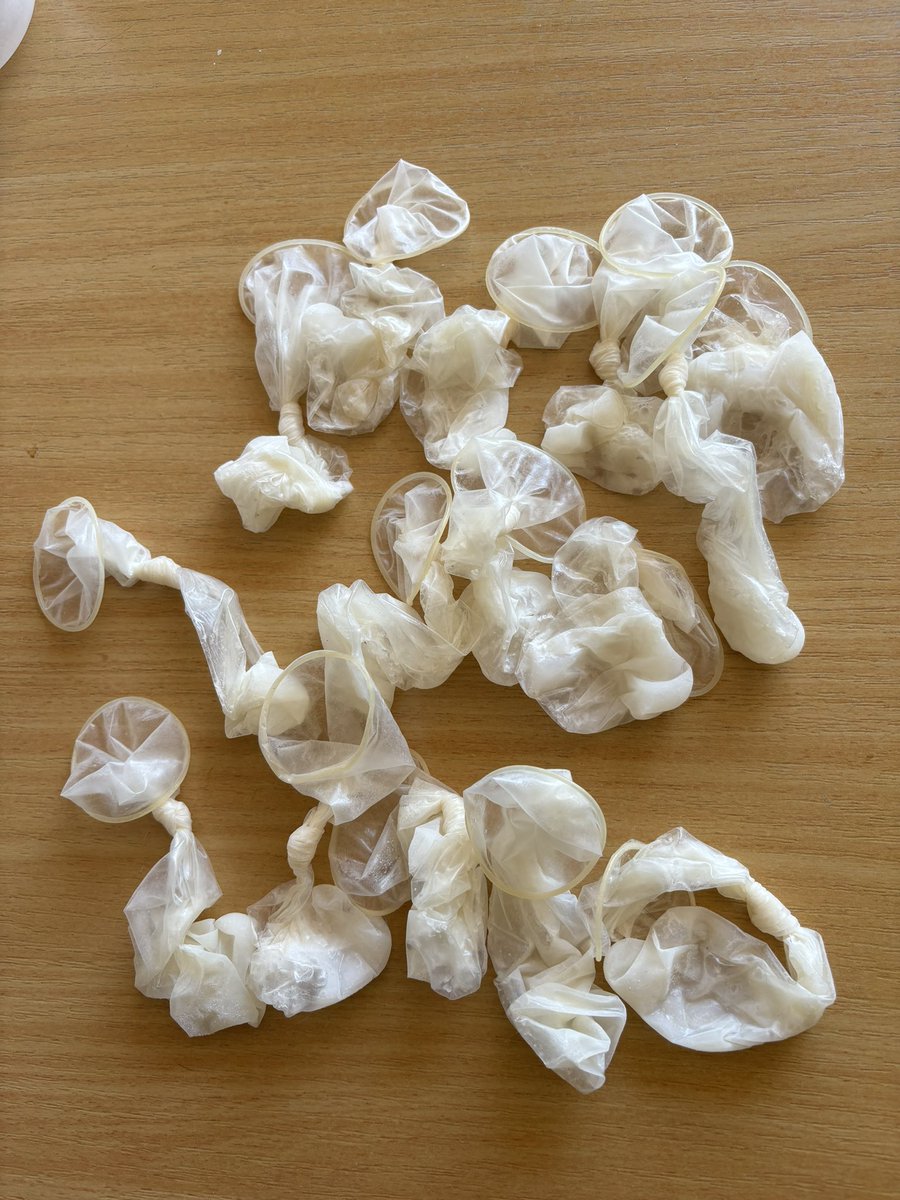 Drsmellsgood 🏴 tweet media