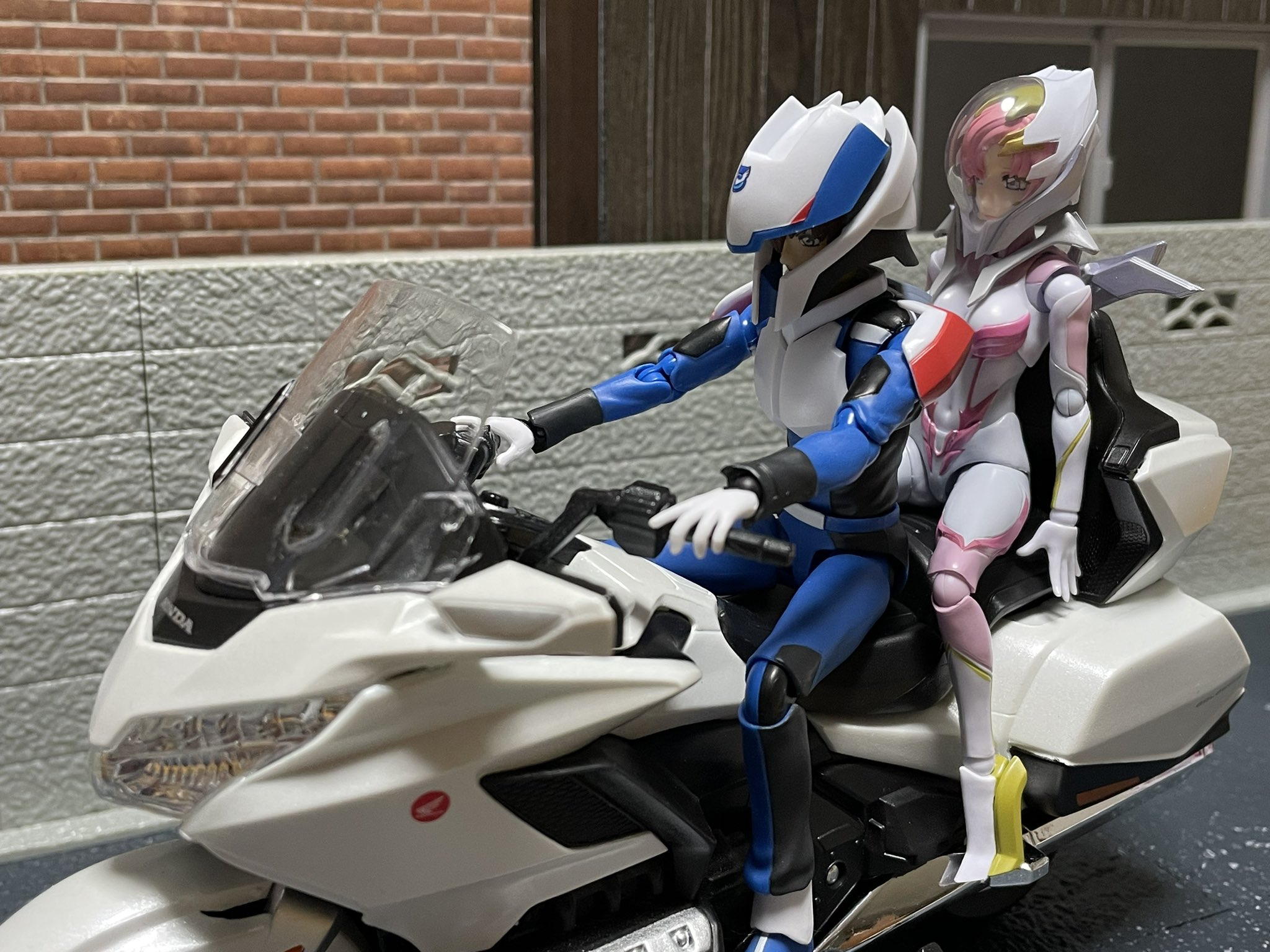 ラクスクライン - Search / X