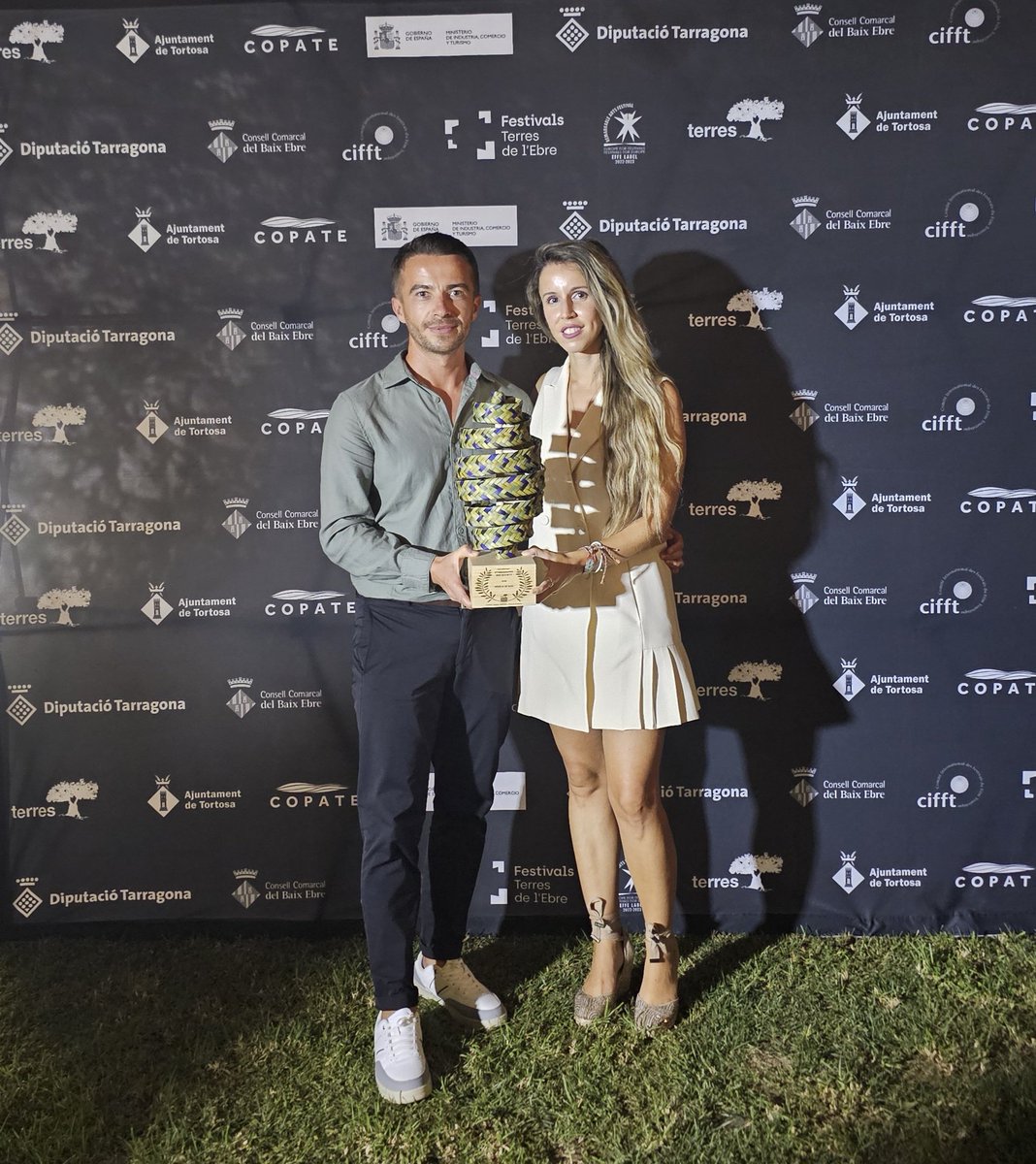 EmMunteanu's tweet image. 🏆 El documental Arrels de Mar rep el Premi Ethnography and Society al Festival Internacional Terres Travel &amp;amp; Landscape .