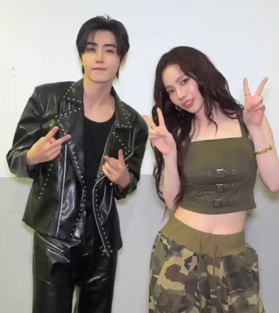 ihoonski's tweet photo. it boy sunghoon and it girl karina oh i love hoonrina https://t.co/xMzAg1dXGC