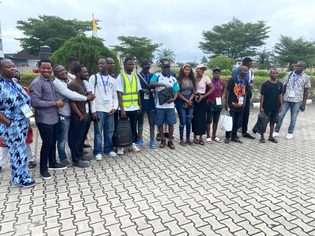 megsystemtech's tweet image. Group photograph after the two weeks vocational skill training and empowerment program focusing on CCTV Installation and wireless intrusion security alarm systems held at Jubilee Retreat Conference Centre in Warri, Delta State, by @OfficialNCDMB in collaboration with @BovariusC