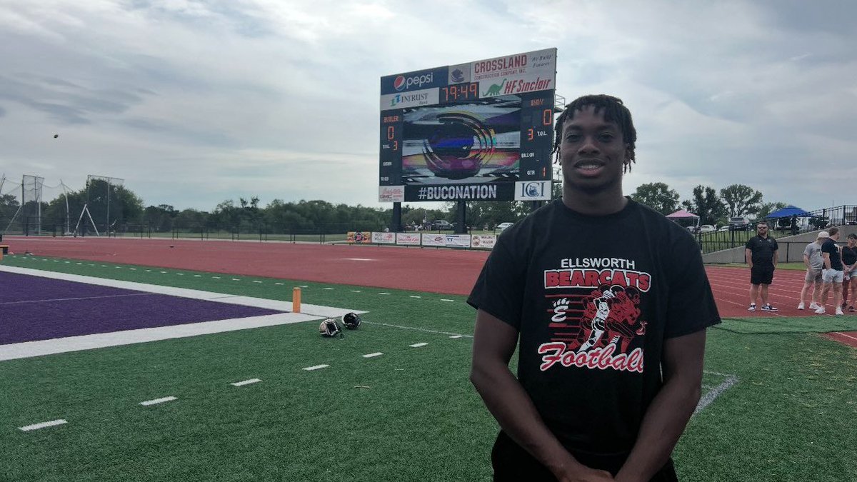 Heat Off the Edge: Rising Pass Rushers Changing Games in Kansas

📈Backfield Wreckers: Kansas Edge Prospects on a Major Rise🔥

STORY: ▶️sixstarfootball.com/article/heat-o…

<a href="/DinoBites52/">Wyatt Deneau Bice</a> <a href="/Cooper__McGowan/">Cooper McGowan</a> <a href="/EvanMidd26/">Evan Middleton</a> <a href="/notjacksonreed/">Jackson Reed</a> <a href="/ryanseck77/">ryan seck</a>