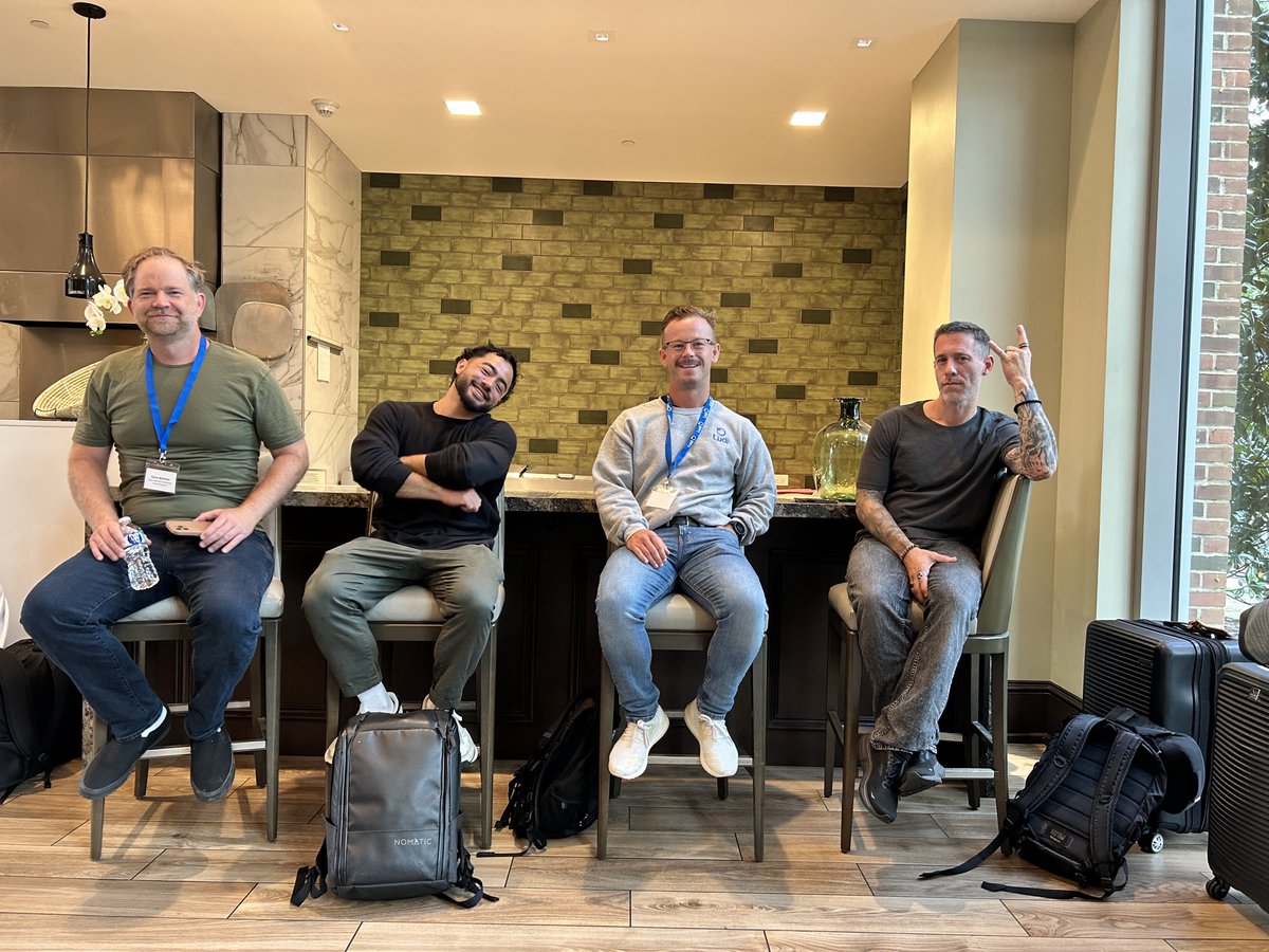 DocTimeLog's tweet image. We just returned from our fall company meeting in Nashville! A few days of brainstorming, planning, and connecting with partners left us energized and inspired. We laughed plenty, ate great food, and spent some time on the water.