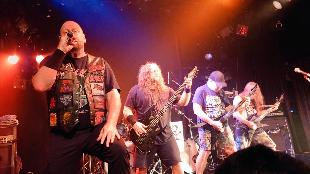 nkbarkmann's tweet photo. Morbid Saint2日目終了。
今日は1st曲を終盤に固めてきました。
昨日はピットで激しめに遊んだので今夜は最前でまったりと。
次はあんまり間を置かずに来て下さい🙏
明日新潟へ帰ります😄
#MorbidSaint https://t.co/ZmpWC6KEo3