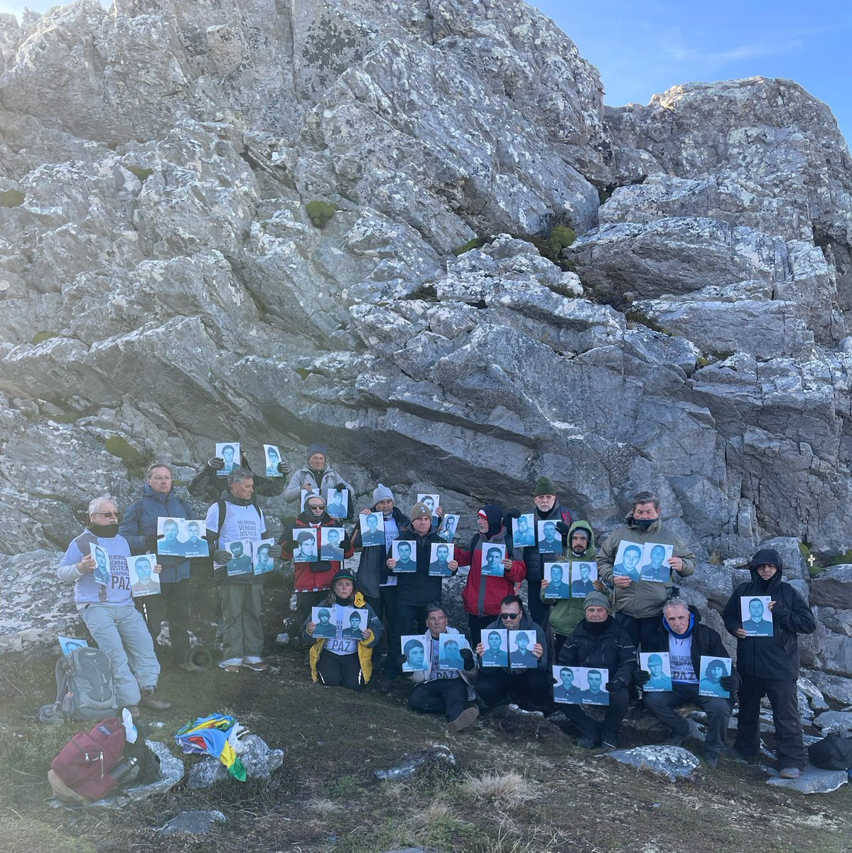 Los compañeros del <a href="/cecimlaplata/">CECIM La Plata</a> en su viaje de retorno a Malvinas, plantean lo que el presidente <a href="/JMilei/">Javier Milei</a> no se anima: La soberanía de las Islas no se negocia.