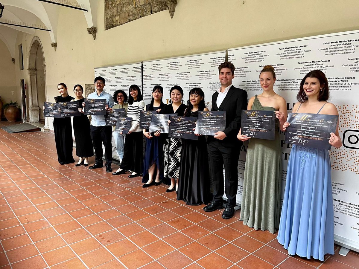 Talent_Music_MC's tweet image. 🎶 Tomorrow at 20:00, the final Soloist &amp;amp; Orchestra concert of the summer!
Join us as extraordinary young artists perform with the Master Orchestra under Maestro Sergio Baietta.

📍 Church of San Giovanni Evangelista, Brescia

🎟 Free entry

#TalentMusic2025 #FinalConcert