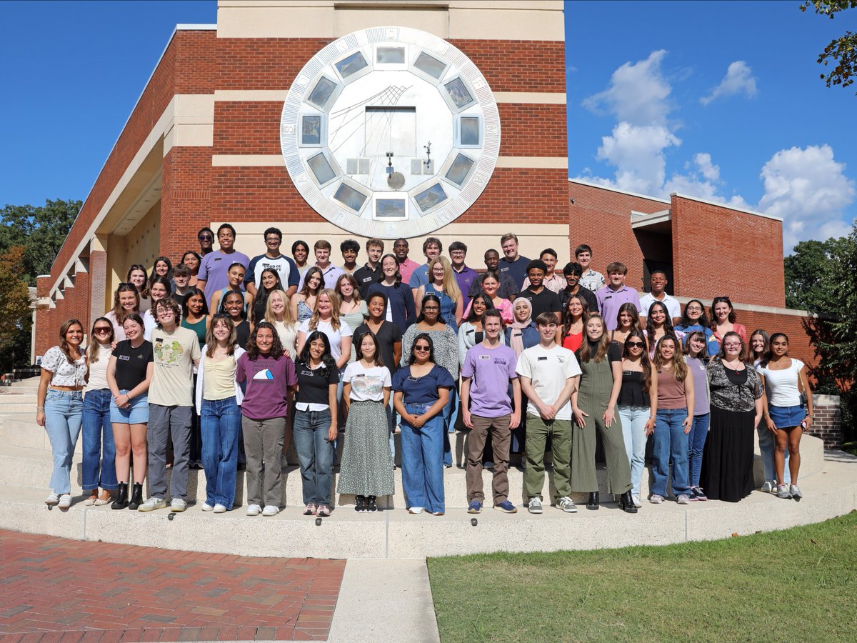 Squad goals 🌟 

Last week our #BrinkleyLane Scholars gathered together for Scholar Summit to kick off the academic year!