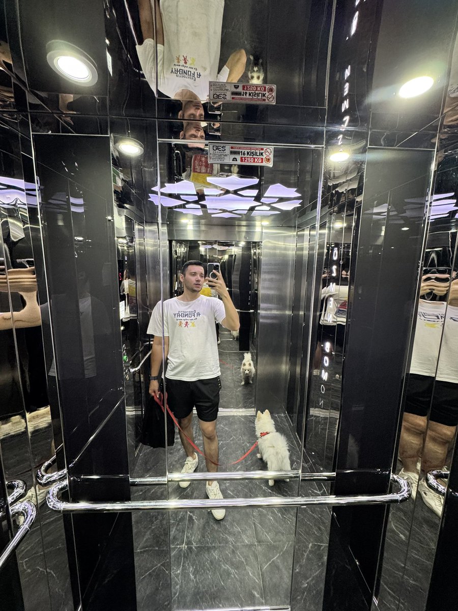 Gecenin üçünde açık büfe bulmaya gidiyoruz