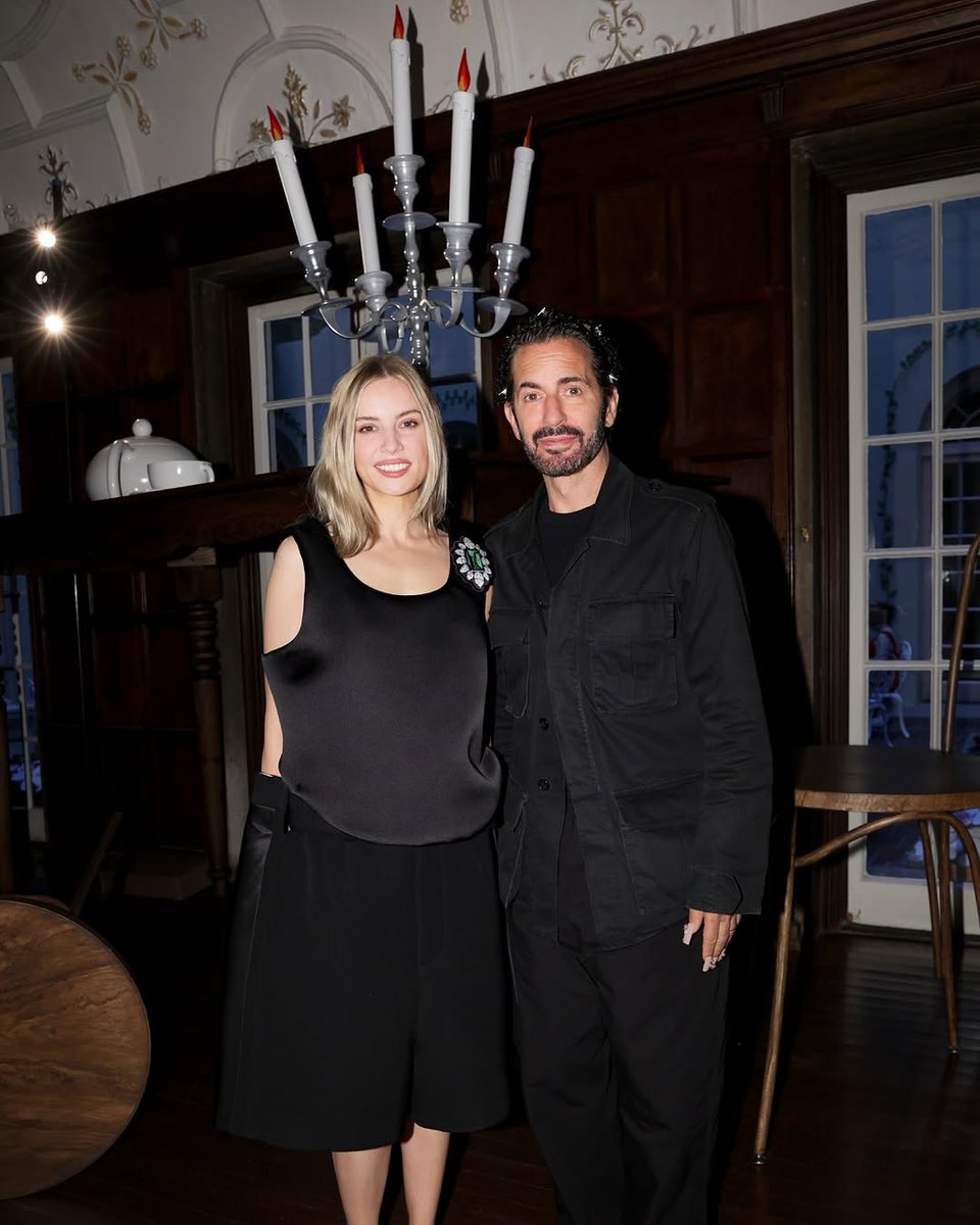 O2Eventworks's tweet image. #NYFW with @thecultivist at The Dollhouse by @annaweyant with @capitalone.

We lit the space from top to bottom, built a custom stage into the staircase, delivered audio support across 10+ rooms, and set the scene for unforgettable performances by Suki Waterhouse.