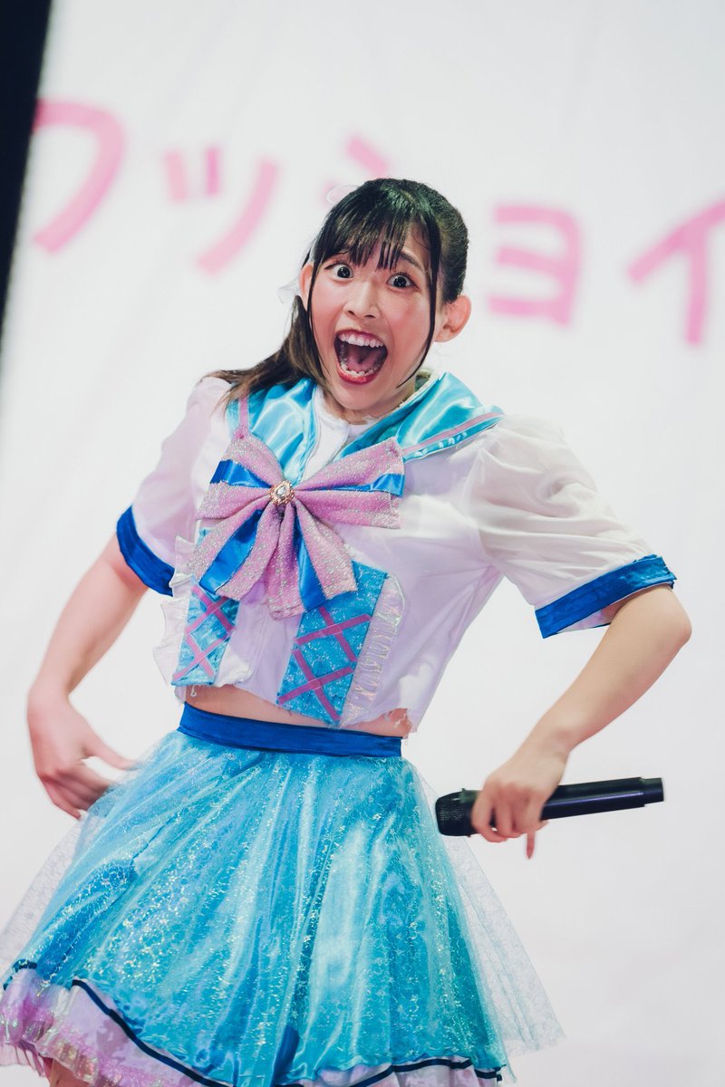 《今回の配信のハイライト》

ジェスチャーゲームのお題が「ゆのさん」で、この写真を⚜️が必死にジェスチャーしてくれてて、誰かが「ハッ！わかった！」って感じで「ゴキブリ‼️‼️」って言ったのが本当におもしろすぎたwwwwww

「「　ゆの　≒     ゴキブリ　」」

ってこと、、、、、、、？？www😂