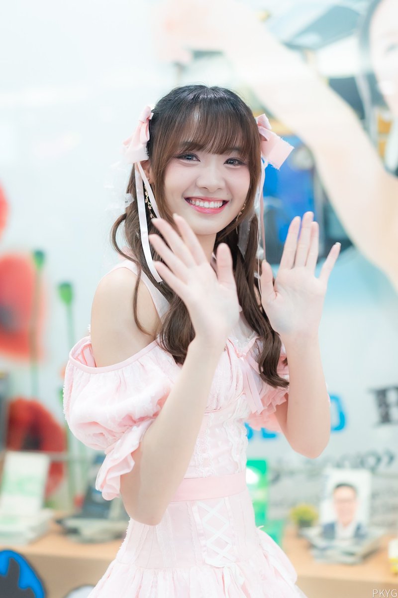 PKYG7's tweet photo. อยากเจออีกแล้วอะ 🥲🥲🥲 

#YoghurtBNK48
#ColorconWinkTH_Roadshow
#BNK48
#PKYG https://t.co/GkUNkbgwQb
