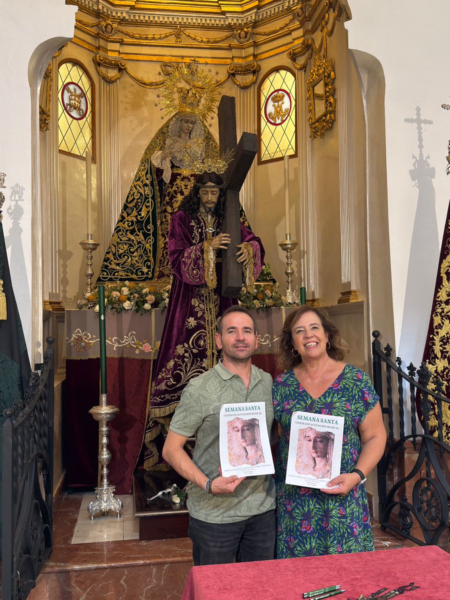 BMHuecijaAlicun's tweet photo. 📝COMUNICADO OFICIAL 📝

Nuestros sones seguirán sonando los dos próximos años tras el imponente trono de María Stma. de la Esperanza en la tarde-noche del Jueves Santo veleño 💚 🎶

Sigamos caminando juntos! 🫂 Gracias!👏🏻

#BMHA2025 🤝 @PobreyEsperanza https://t.co/lHPYteYk89