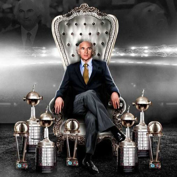 deportes24ar's tweet photo. 🇦🇷✅CARLOS BIANCHI sigue siendo el DT con MÁS MANO A MANOS GANADOS en la historia de la Copa #Libertadores, con 21.

😮Además, el Virrey NUNCA perdió ningún mano a mano por marcador global en los 180'.

▶️Marcelo Gallardo se quedó con 19.

ℹ️ @mavegol https://t.co/FSq1qBiJLj