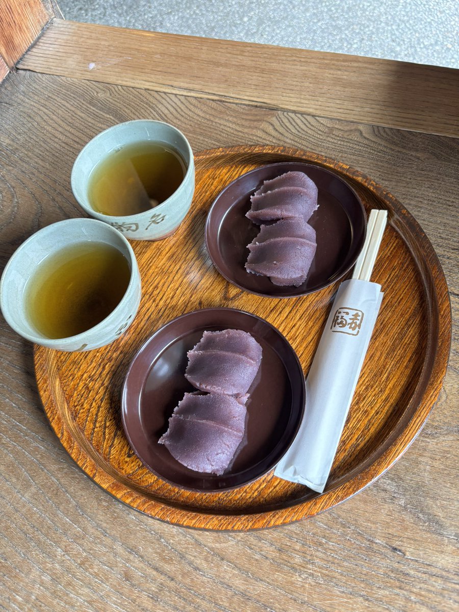 Hirakkoder's tweet image. 名古屋三重で観光して美味しいもの沢山食べました🐣
念願の鳥羽水族館やぴよりん、伊勢神宮と赤福本店などなど……
明日から大阪!日曜日に #デイトラ 大阪オフ会に参加します✨️ 当日会ったら話してください🙏
金土の空いた時間は、昨日受注した追加ページを構築して旅行代をペイします👩💻
