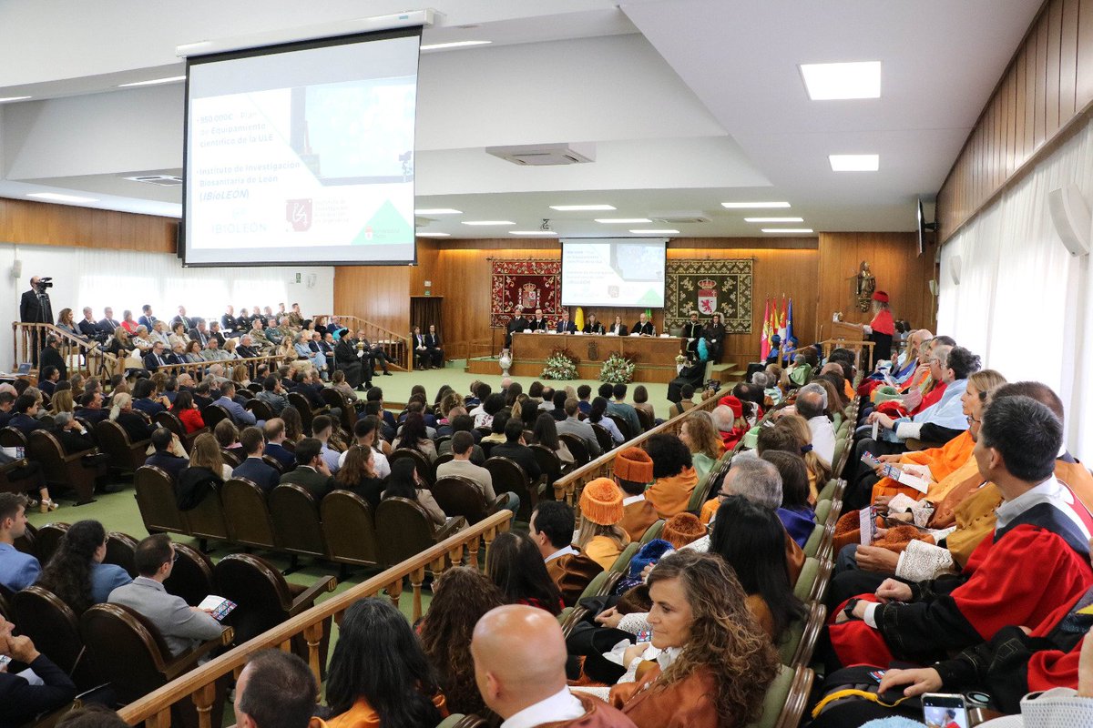 🎓Hoy celebramos la apertura oficial del curso 2025-2026 en <a href="/unileon/">Universidad de León</a>. Un año para crecer, aprender y construir juntos el futuro. ¡Feliz y fructífero curso a estudiantes y profesorado!