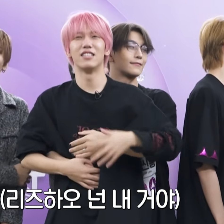 acebopeuls's tweet photo. i really love their friensahip ao much... theyve been together for so long i cant imagine what the other boystory members are thinking rn :( https://t.co/vr8xZasQUU