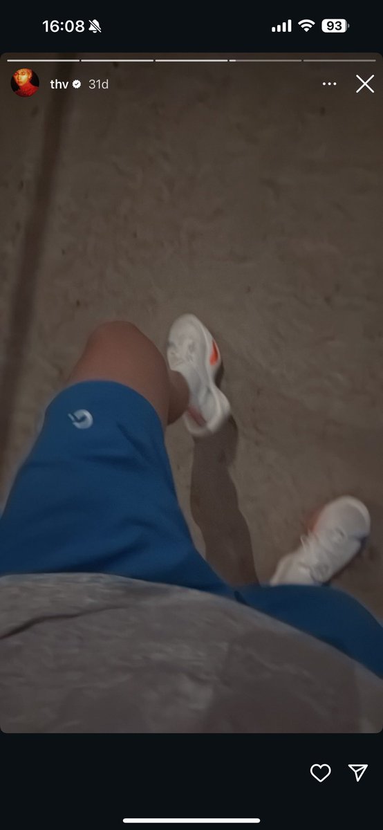 taehyung bence instaya yanlışlıkla st atıyor