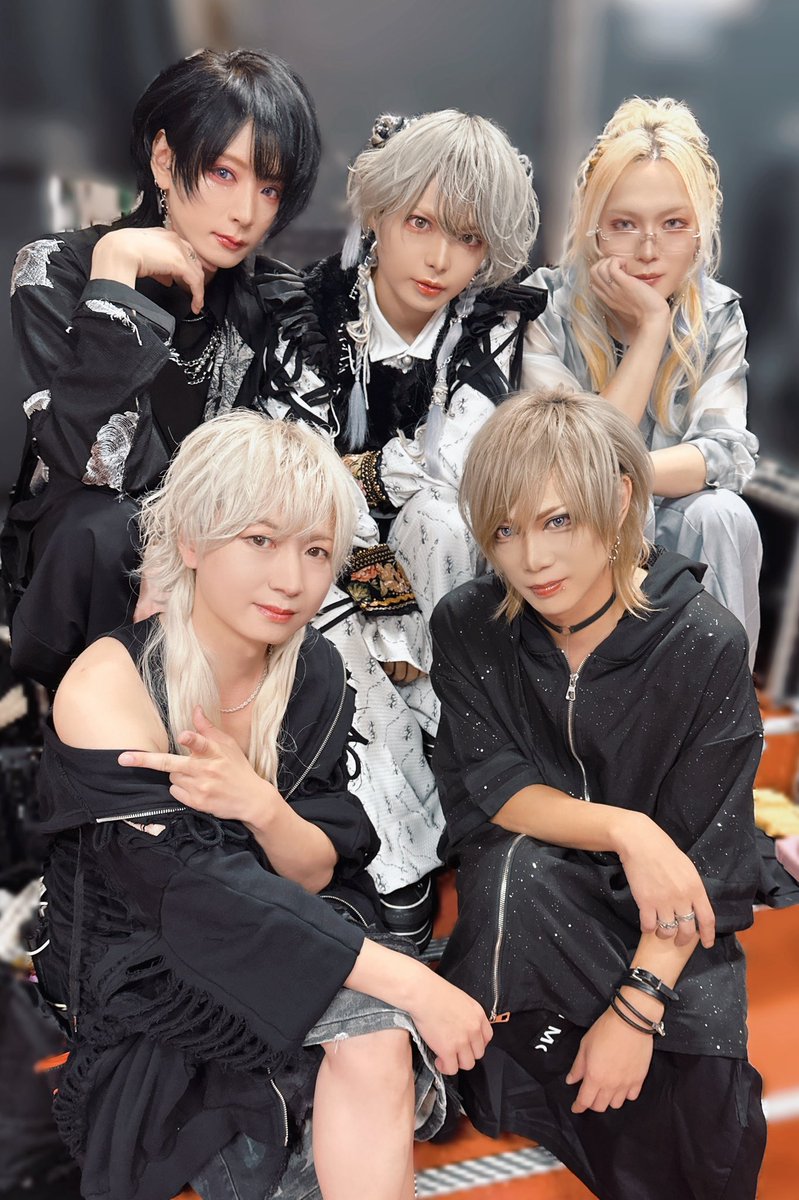 R指定　マモ初期バン　黒電話　ツーマン予約者　完全限定CD(交渉有り) R指定 マモ初期バン 黒電話 ツーマン予約者 完全限定CD