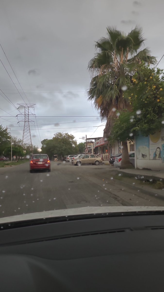 SmTa's tweet image. Leve llovizna en gpe  @MauroMoralesMtz