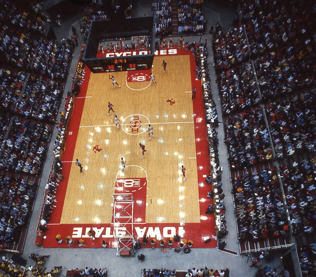 A high shot of Hilton Coliseum on Jan. 11, 1984. Iowa State 74, No. 17 Oklahoma 68.
#TBT #CyclONEnation